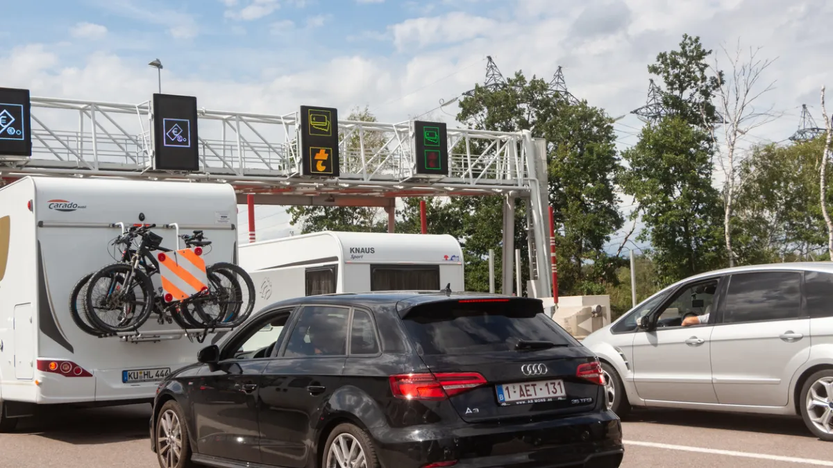 Vacances en voiture : combien coûtent les péages sur votre itinéraire cet été ?