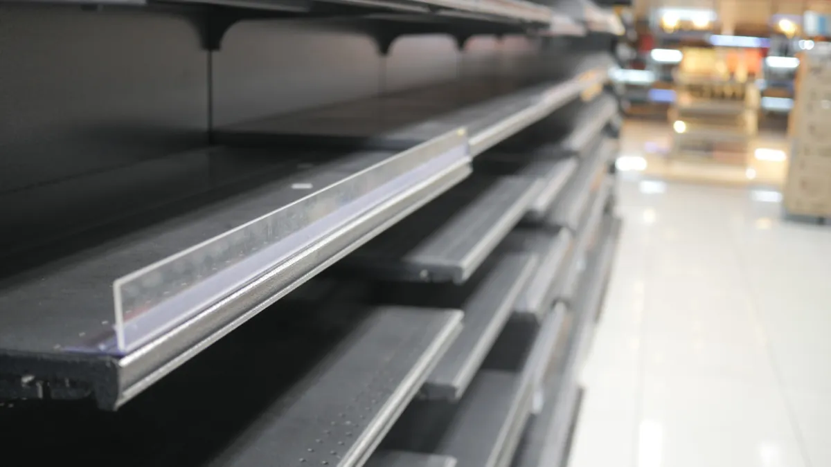 Rayon vide magasin
