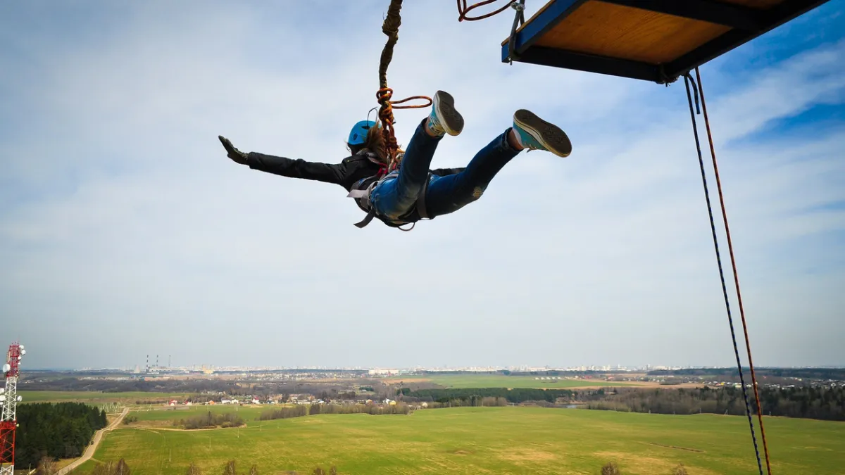 Saut à l'élastique