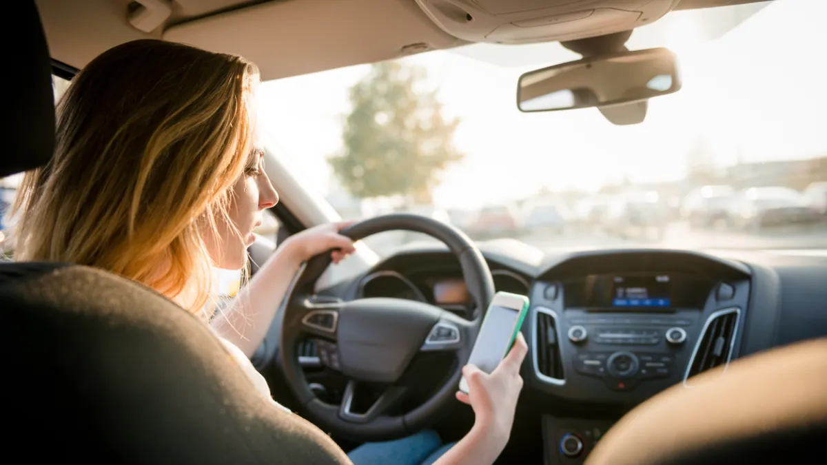 Téléphone au volant
