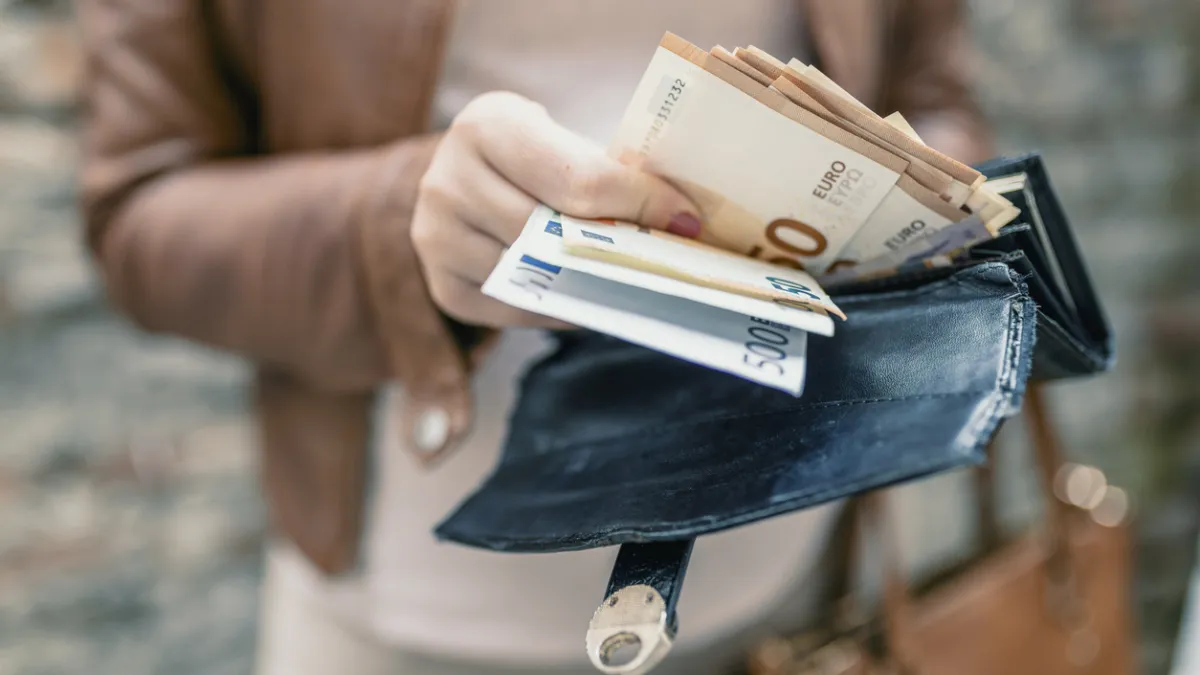 Avec une inflation de 2 % en 2026, ce qui attend les retraités, les salariés et les épargnants