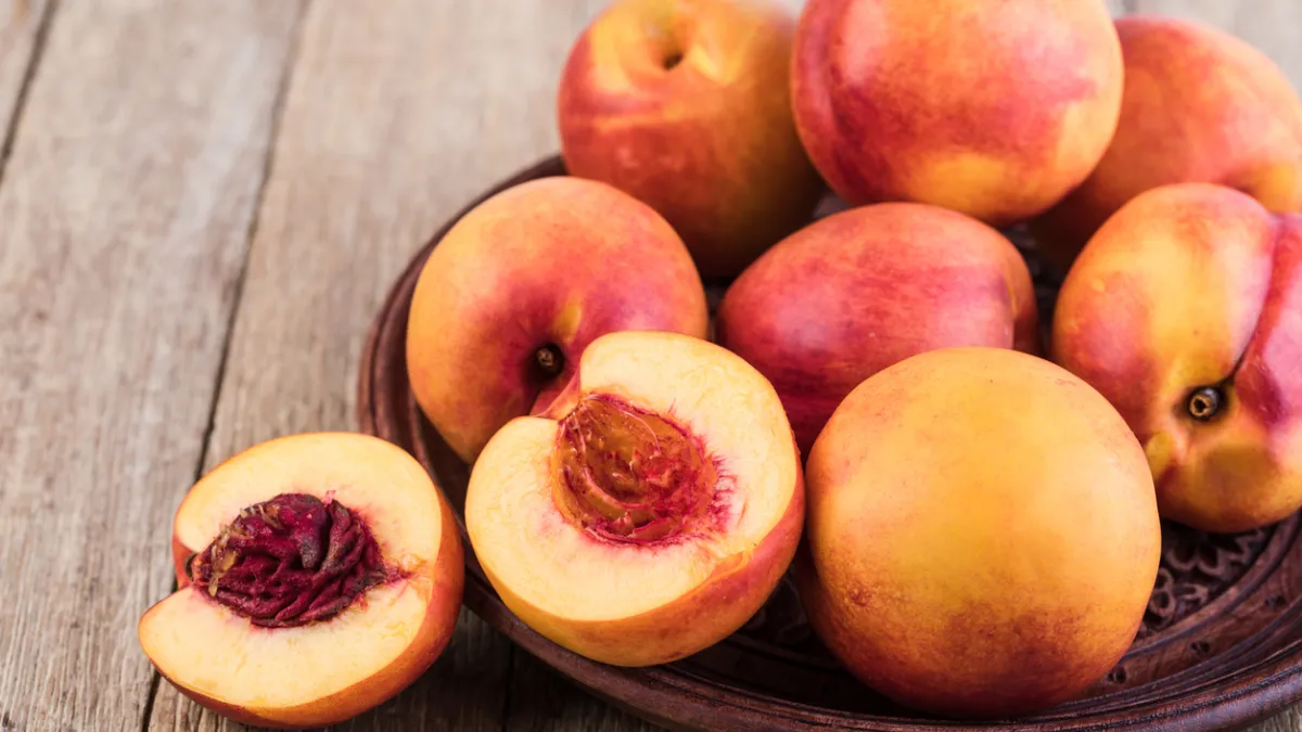 Rappel national de pêches et nectarines pour suspicion de contamination chimique