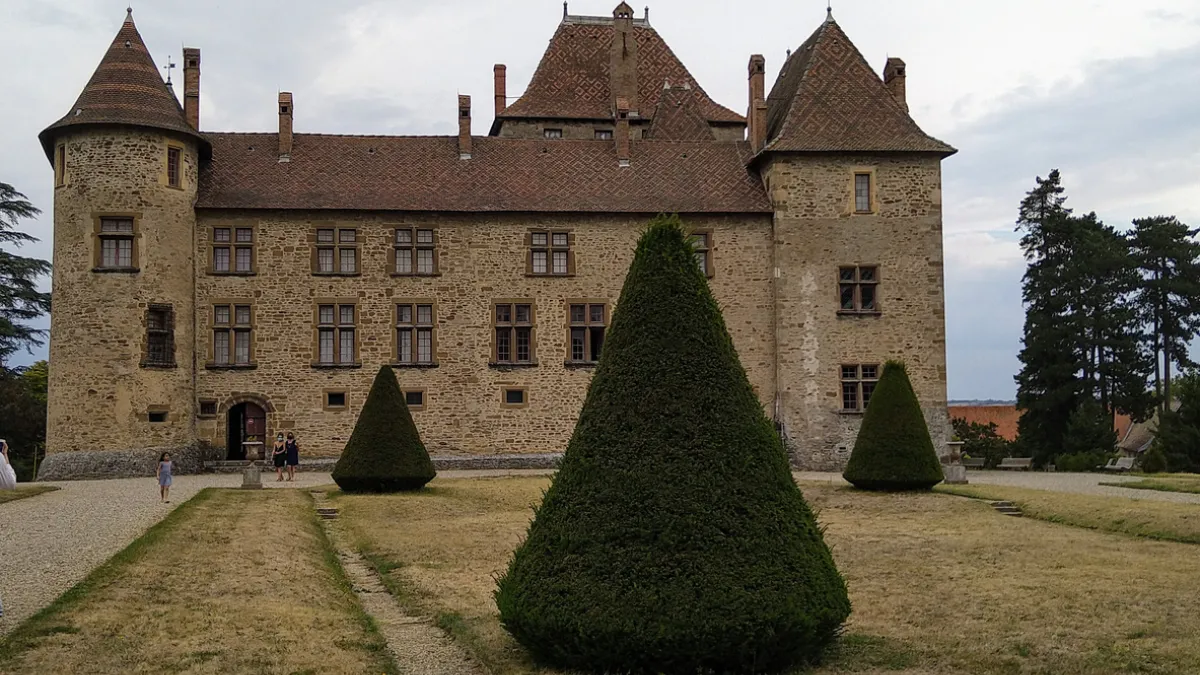 3,8 millions d’euros pour s’offrir un château emblématique en Isère