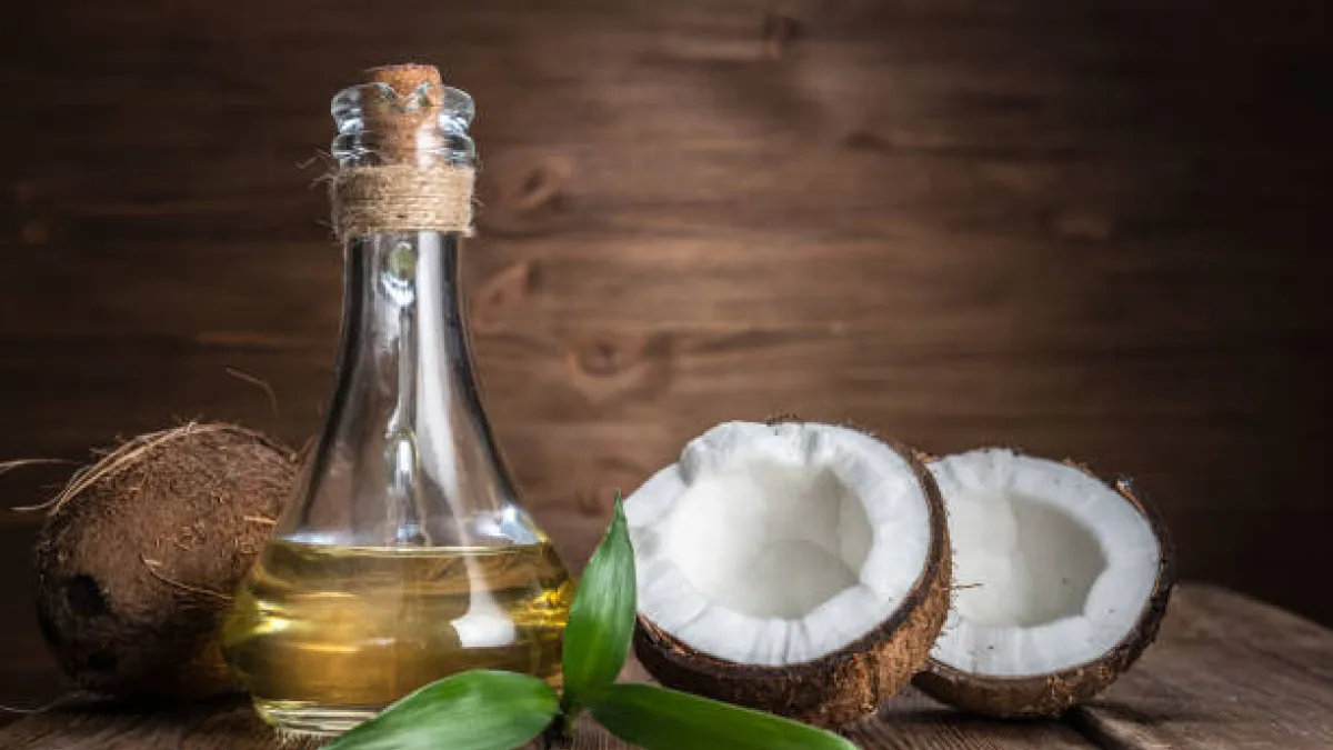 Elle ne sert pas qu’en cuisine ! 10 utilisations étonnantes de l’huile de coco