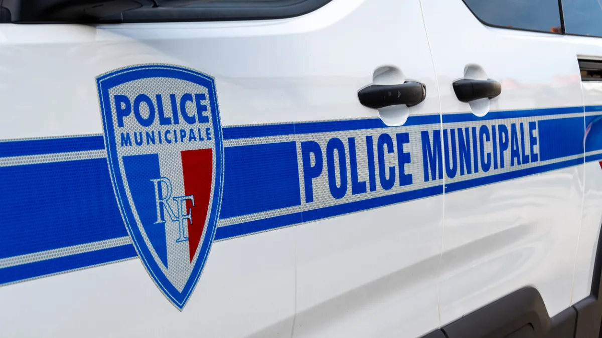 Voiture de police municipale