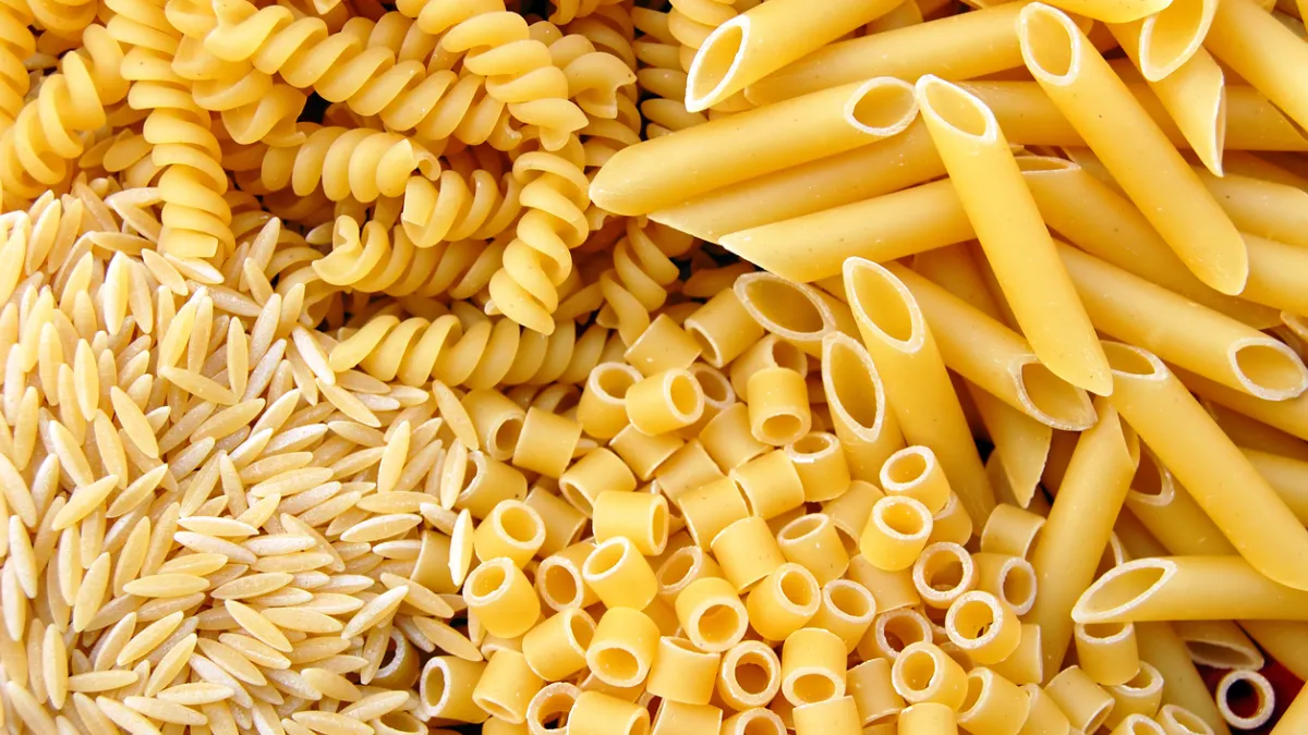 Ballonnements : faut-il privilégier les pâtes ou le riz pour mieux digérer ?