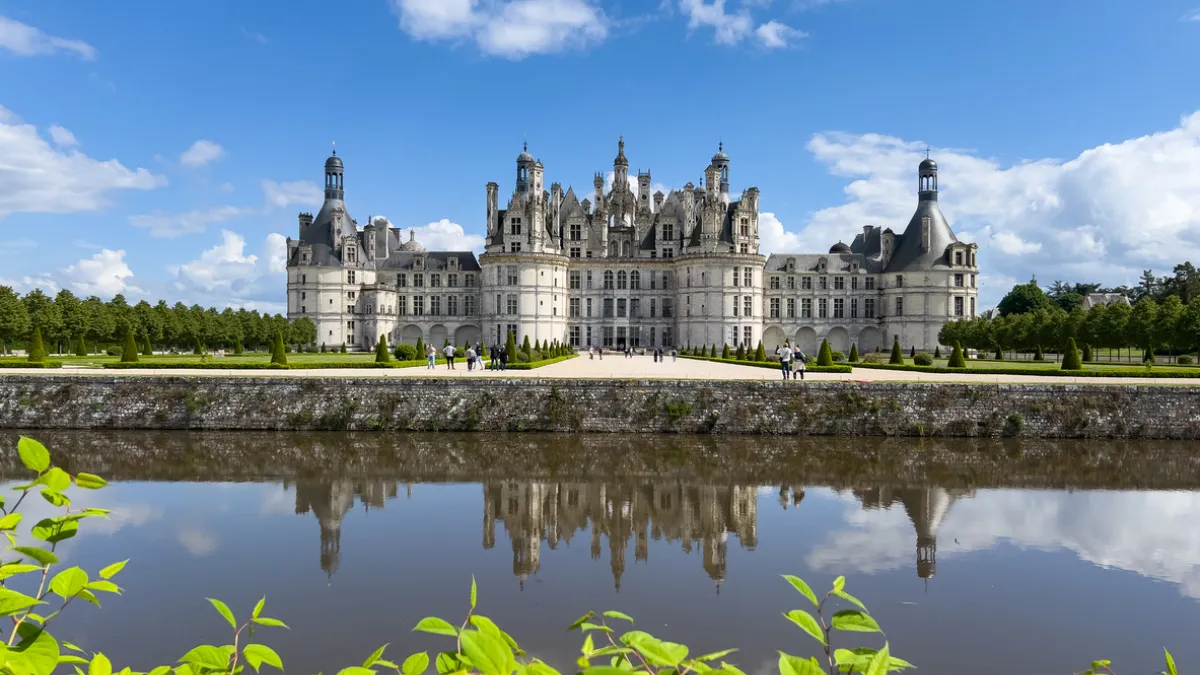 Patrimoine : Chambord, Carcassonne, Saint-Malo… Ces 20 sites emblématiques français menacés par le réchauffement climatique