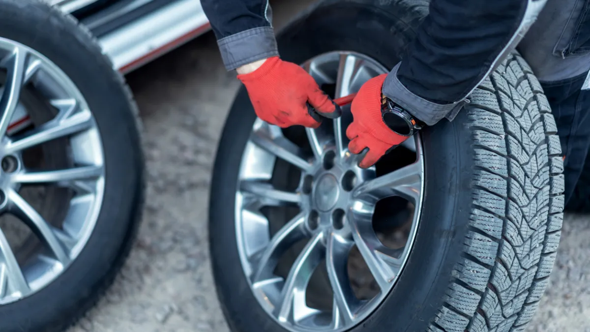 Pneus hiver : dès le 1er novembre, cette obligation concerne 34 départements, avec 135 € d’amende à la clé
