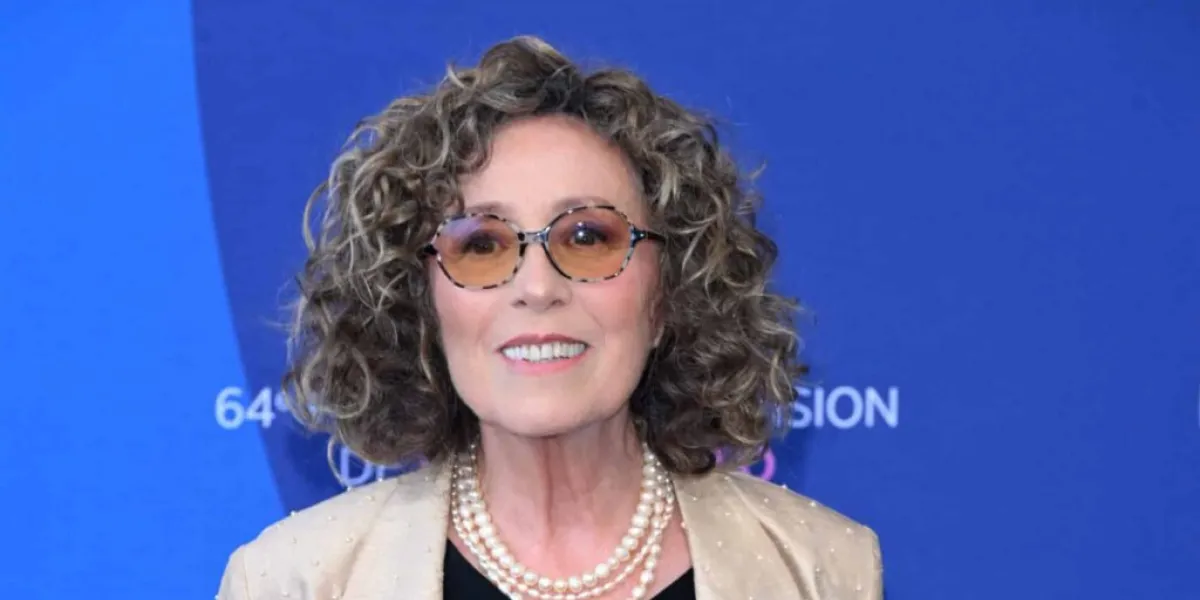 Mireille Dumas victime du même homme que Nagui et Arthur : ce jour où son émission Bas les masques a pris fin brutalement