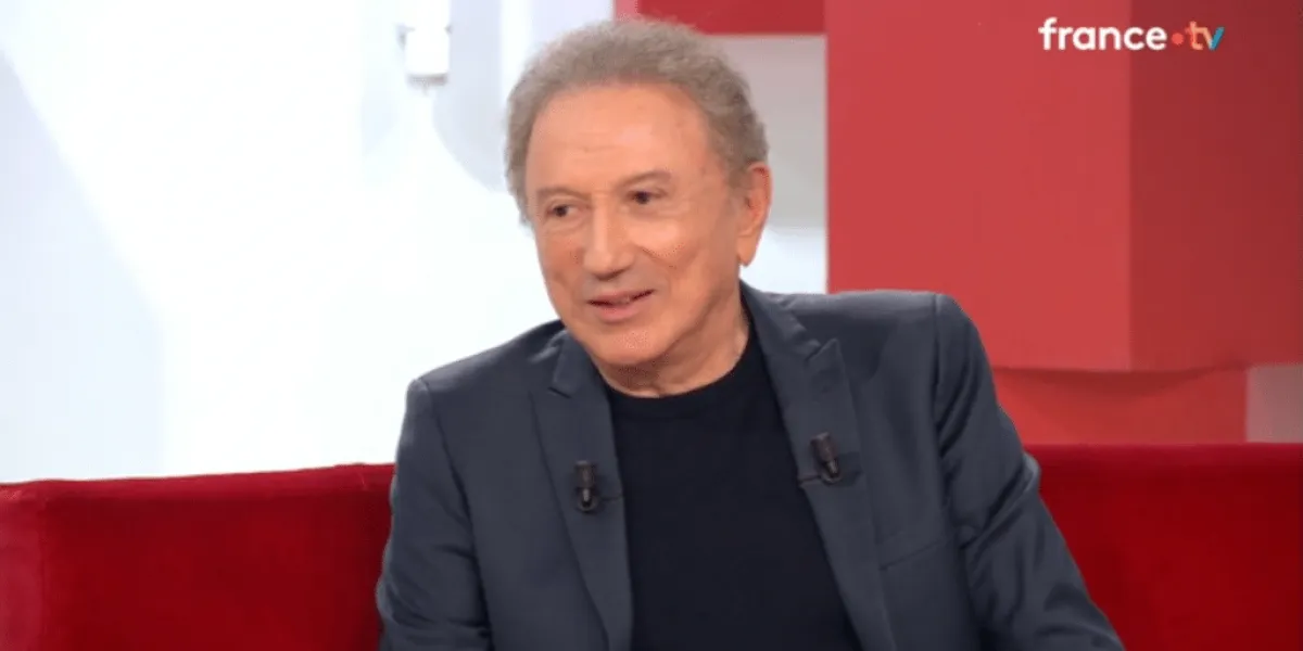 "Elle m'a serré très fort les parties génitales" : Michel Drucker agressé par une fanatique