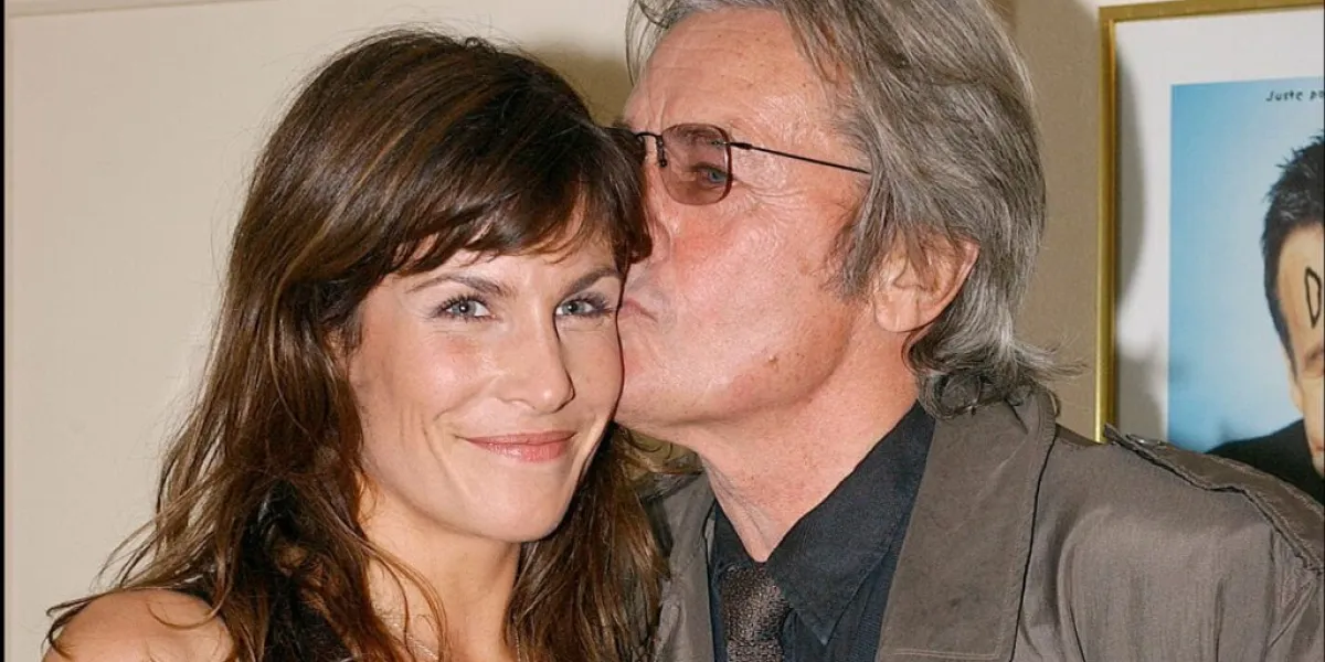 Astrid Veillon : c’était très fort avec Alain Delon