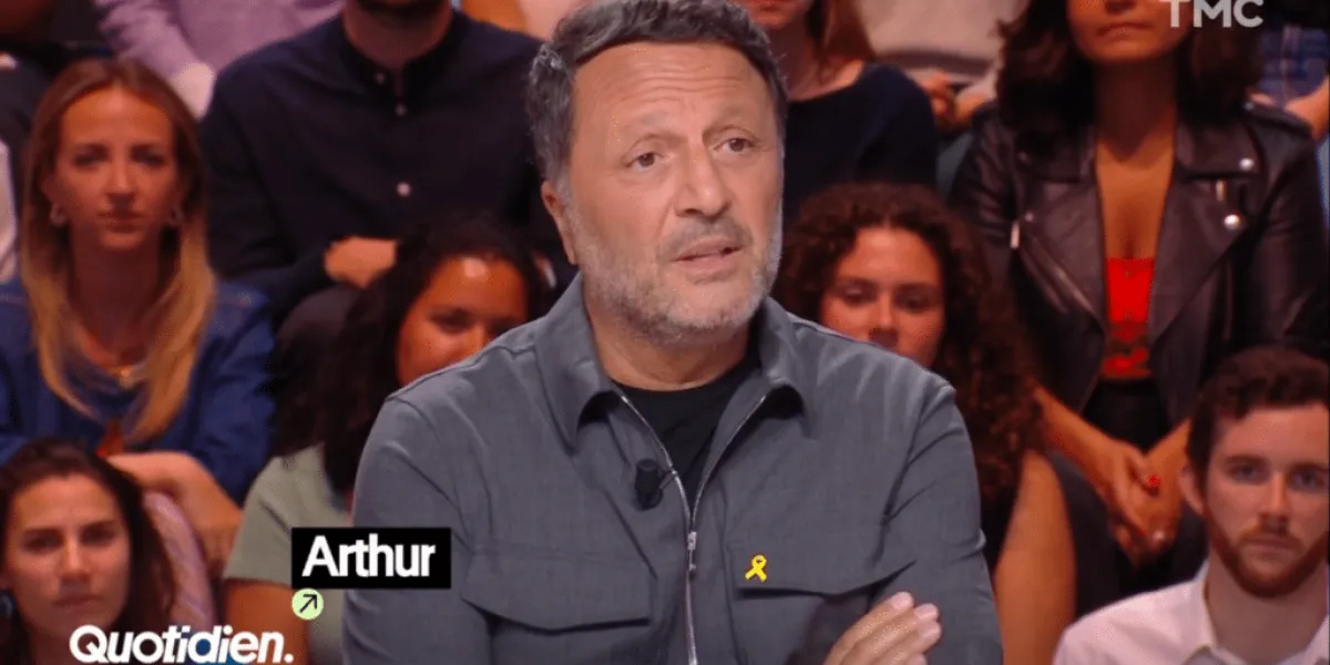 "En m'invitant…" : Arthur dans "Quotidien" prévient Yann Barthès face à la vague de haine qui l'attend