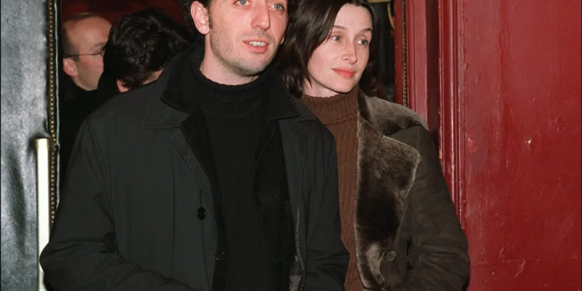 "Il me voulait, moi", "plus beau souvenir" : le coup de foudre de Gad Elmaleh pour Anne Brochet, c’était d’abord au théâtre