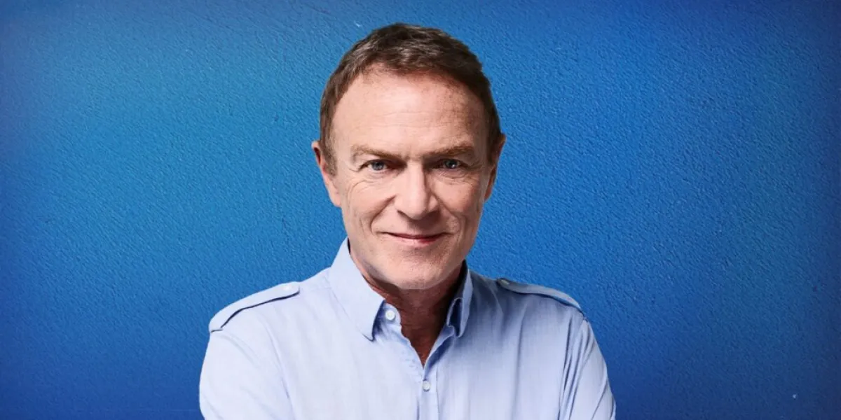 "Un caractère de merde", Christophe Hondelatte quitte Europe 1 sur fond de tensions maximales avec la direction