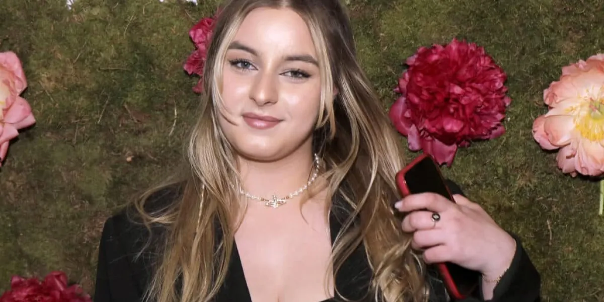 "Personne ne mérite de vivre ça" : en larmes, Darina, la fille de Sylvie Vartan revient sur la guerre à l’héritage avec Laeticia Hallyday