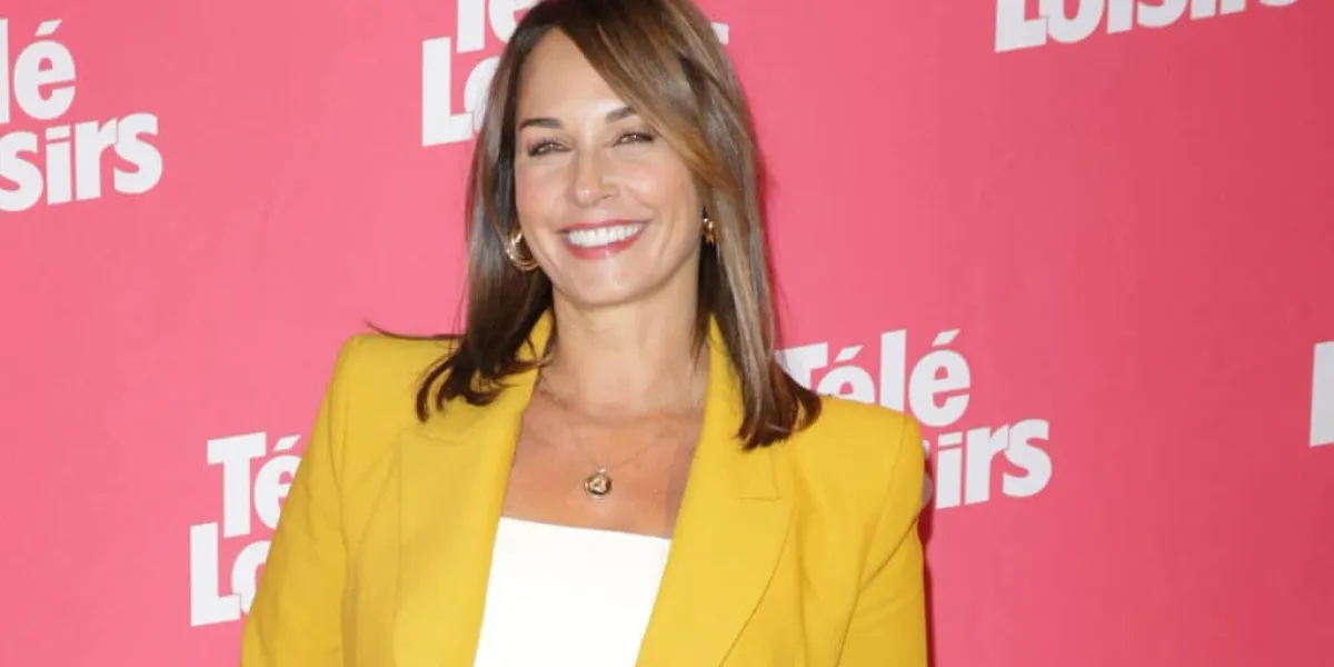 "Je serais virée dans la minute et je perdrais le boulot de ma vie", Julia Vignali, ce que son contrat lui interdit dans "Affaire conclue"