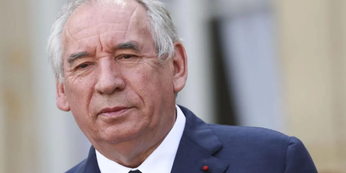 François Bayrou hospitalisé : ce virus contracté par 2 à 6 millions de Français chaque année, a "mal tourné"