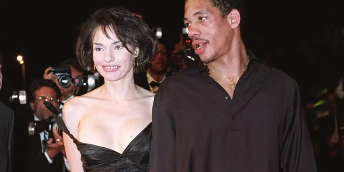 Béatrice Dalle sans nouvelle de son ex de dix ans JoeyStarr : "Il ne nous reste pas grand chose"