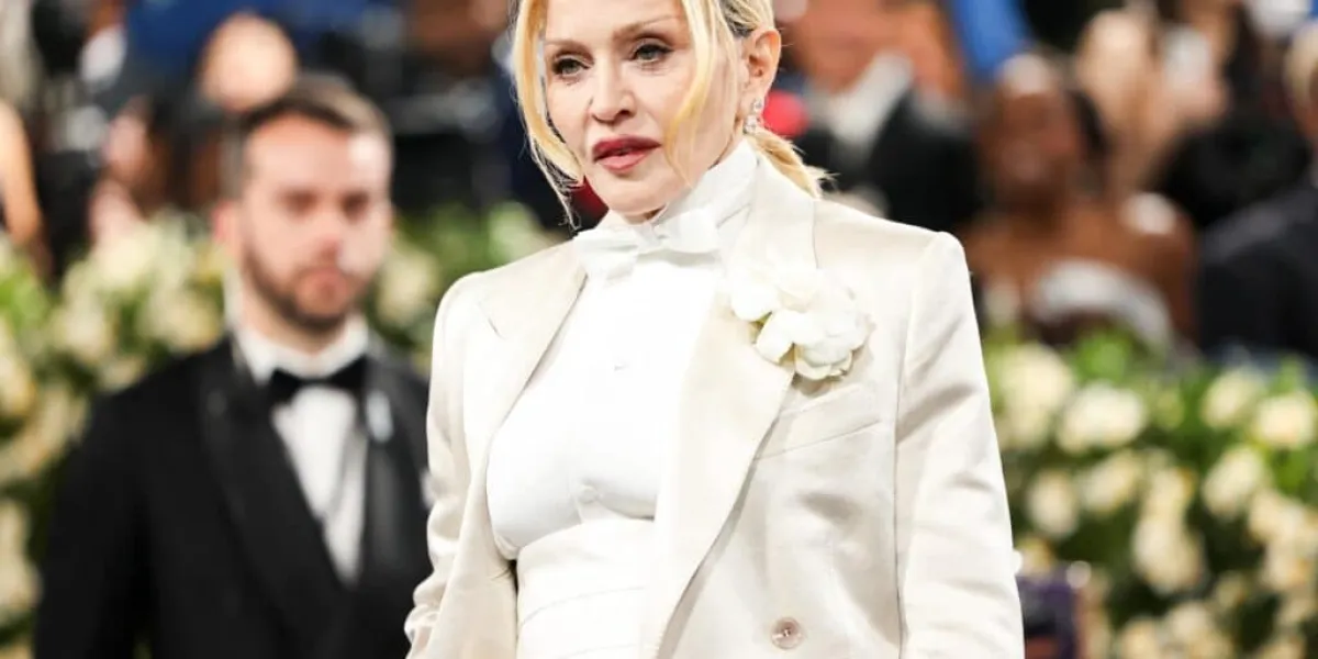 Madonna au Maroc : l'artiste de 67 ans prend la pose aux côtés de son chéri et cinq de ses enfants pour célébrer 2026