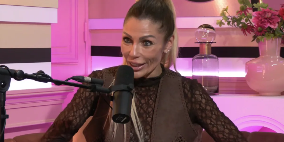 Carine Haddadou (Star Academy) : Jenifer lui a-t-elle volé son premier album ?