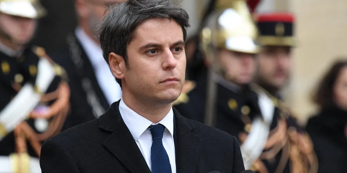 cérémonie de passation de pouvoirs à l'hôtel de matignon - paris