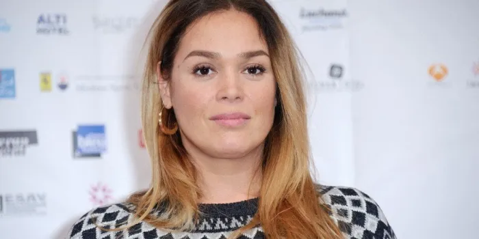 lola dewaere assiste a un photocall lors du 19eme festival des creations televisuelles de luchon a luchon, france le 02 fevrier 2017 photo by aurore marechal abacapresscom , 580736 085 luchon france