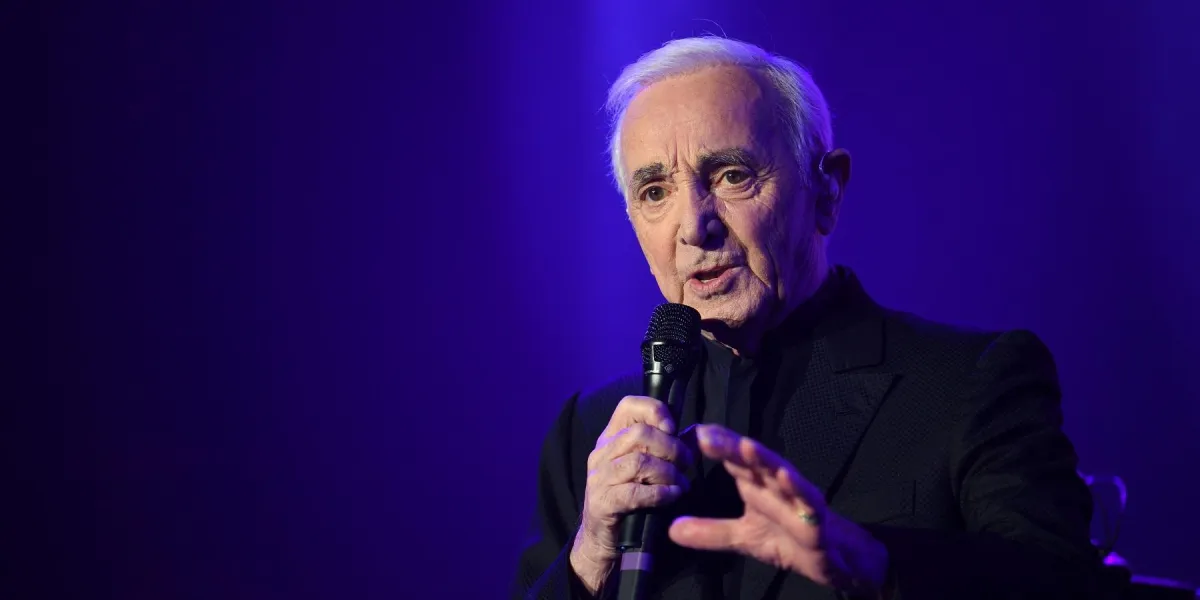 french singer charles aznavour perfoms on stage at the bercy accorhotels arena on december 13, 2017 in paris   afp photo   eric feferberg