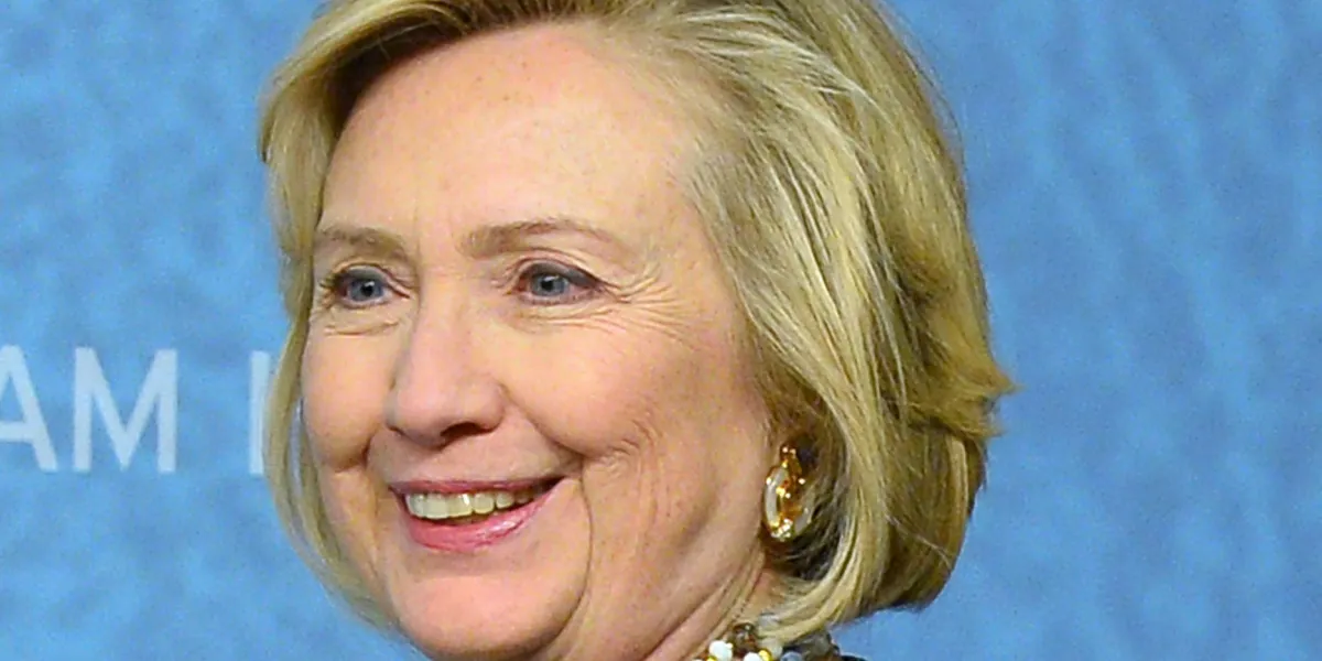l'ex-secrétaire d'etat américaine hilary clinton arrive pour une conférence à chatham house au centre de londres le 11 octobre 2013 clinton est lauréat du prix du chatham house 2013 afp photo ben stansall