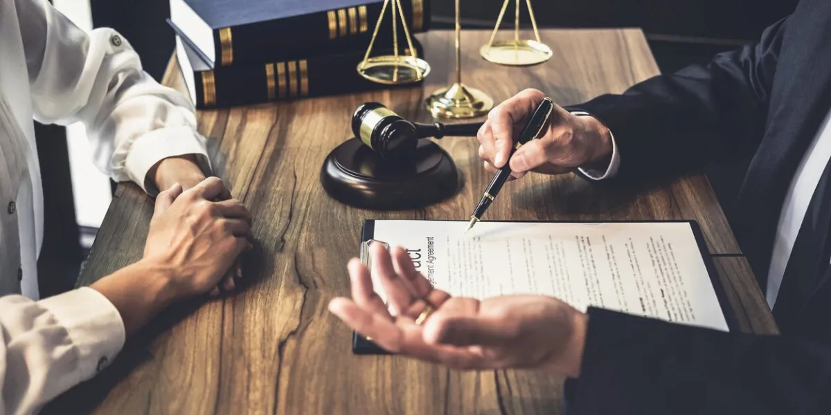 good service cooperation, consultation of businesswoman and male lawyer or judge counselor having team meeting with client, law and legal services concept