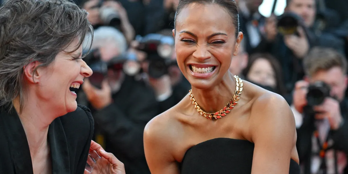 zoe saldana assistant à la première du film emilia perez lors du 77e festival de cannes à cannes, france, le 18 mai 2024 photo by julien reynaud aps-medias abacapresscom