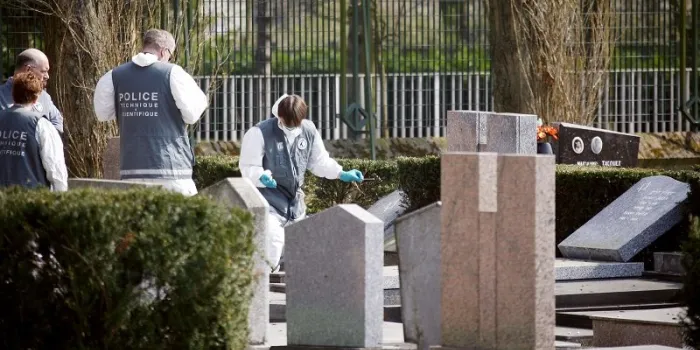 france jews religion crime