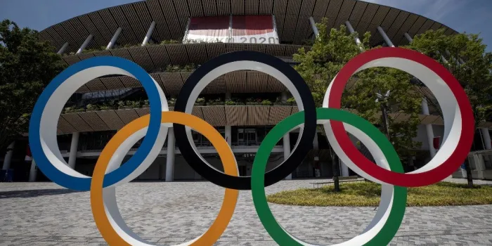 this picture shows the olympic rings standing in front of the olympic stadium in tokyo on july 20, 2021 ahead of the tokyo 2020 olympic games (photo by behrouz mehri   afp)