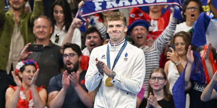 paris 2024 - 200m 4 nages - leon marchand remporte l'or