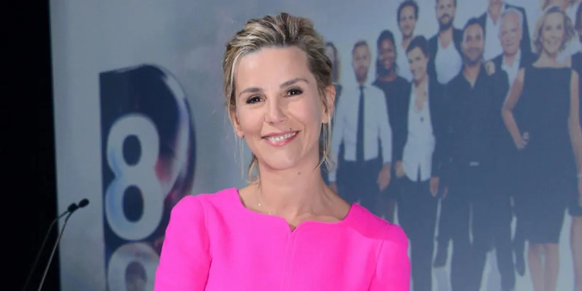 laurence ferrari à la conférence de presse de la chaîne du groupe d8 et d17 plus présentation télé au carrousel du louvre à paris le 20 septembre 2012 photo par nicolas briquet abacapresscom