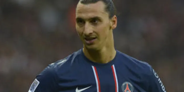 zlatan ibrahimovic du psg au cours du premier match de football de la ligue française, paris saint-germain vs reims au stade du parc des princes à paris, france, le 20 octobre, 2012 psg a remporté 1-0 par photo henri szwarc abacapresscom