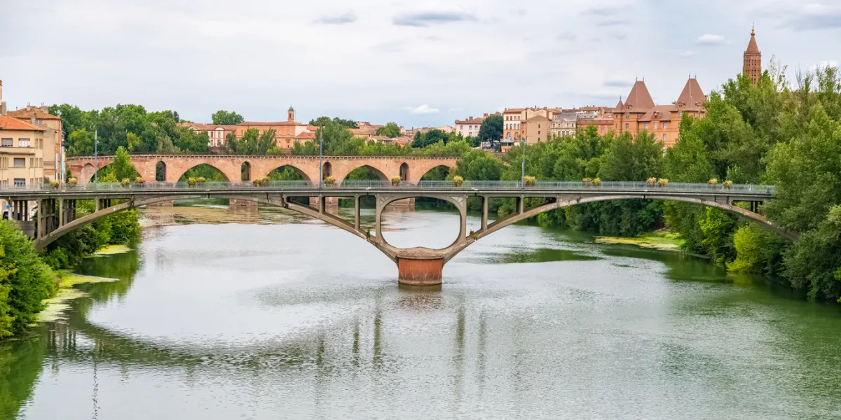 montauban, beautiful french city in the south, old bridges on the river tarn