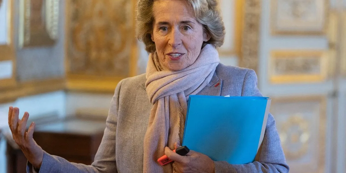 french minister delegate for local government caroline cayeux arrives for a session of questions to the government at the french senate, in paris, on november 9, 2022 photo by raphael lafargue abacapresscom , 831147 009 paris france