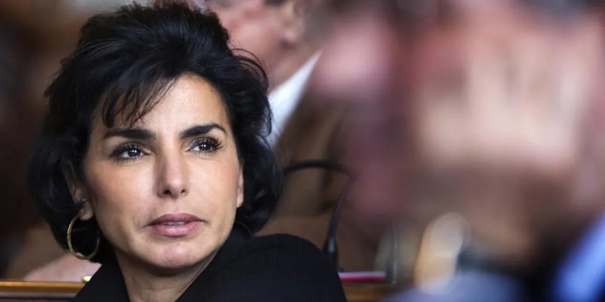 rachida dati après sa participation au conseil municipal de paris pour statuer sur la demande de réforme de l'école 2013-2014 augmentant le temps de classe des élèves du primaire, le 25 mars 2013, à la mairie de paris afp photo joel saget