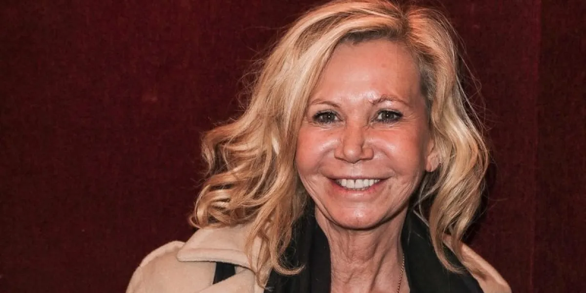 fiona gelin attending daniele gilbert et les idoles de midi premiere photocall held at the casino de paris in paris, france on march 11, 2019 photo by david boyer abacapresscom , 674377 078 paris france