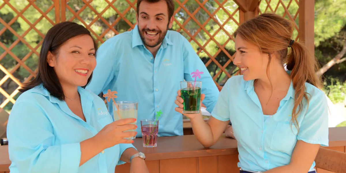 candiie nguyen-viet laurent ournac constance labbe