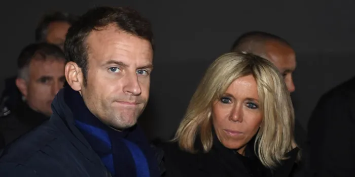 le président français emmanuel macron (l) et sa femme brigitte macron visitent le port du havre, dans le nord-ouest de la france, le 4 novembre 2017 à la veille de la transat jacques-vabre duo voile photo afp photo damien meyer