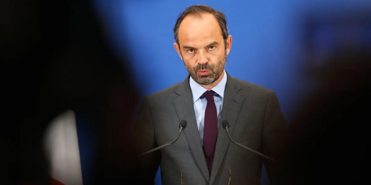 le premier ministre français edouard philippe parle lors d'une conférence de presse sur la cour des comptes du gouvernement le 29 juin 2017 à l'hôtel de matignon à paris après la photo de geoffroy van der hasselt