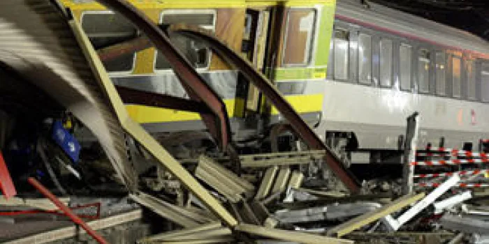france rail transport accident ayrault