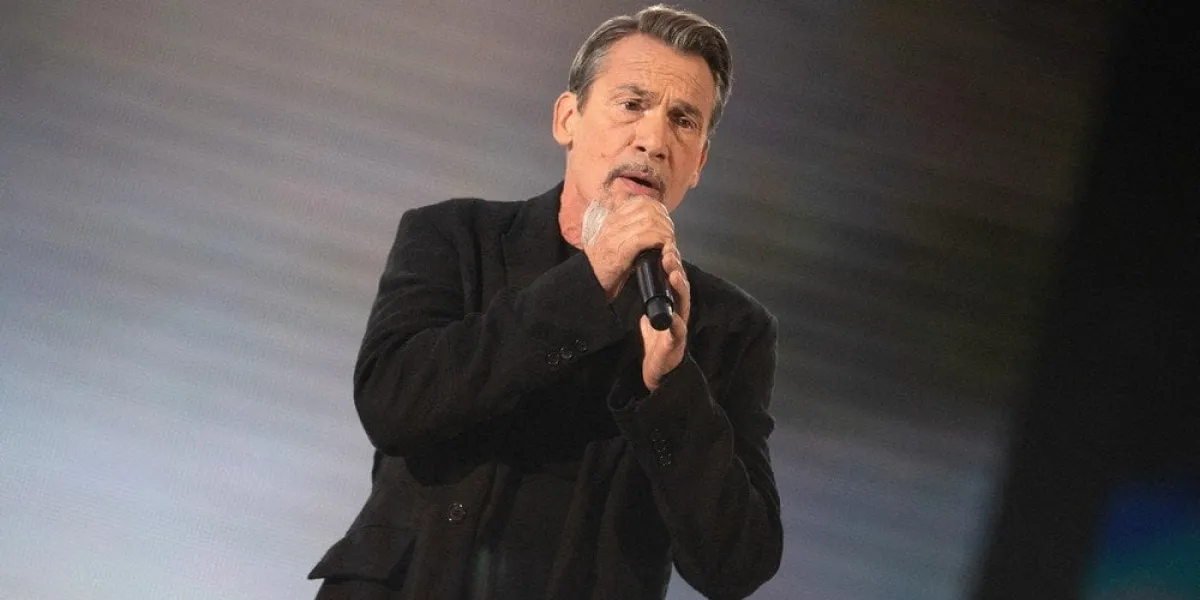 florent pagny performs on stage during the 35th victoires de la musique at la seine musicale on february 14 2020 in boulogne-billancourt, france photo by david niviere abacapresscom , 720281 091 boulogne-billancourt france