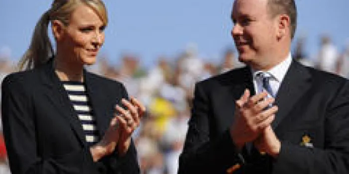 prince albert ii de monaco et sa fiancée charlene wittstock au dernier match atp masters series monte carlo, nadal vs david rafael ferrer à monte carlo, monaco le 17 avril 2011 une photo par corinne dubreuil abacapresscom