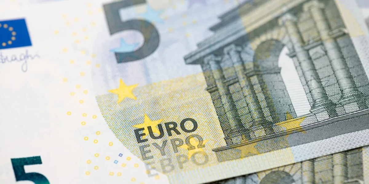 five euro banknote