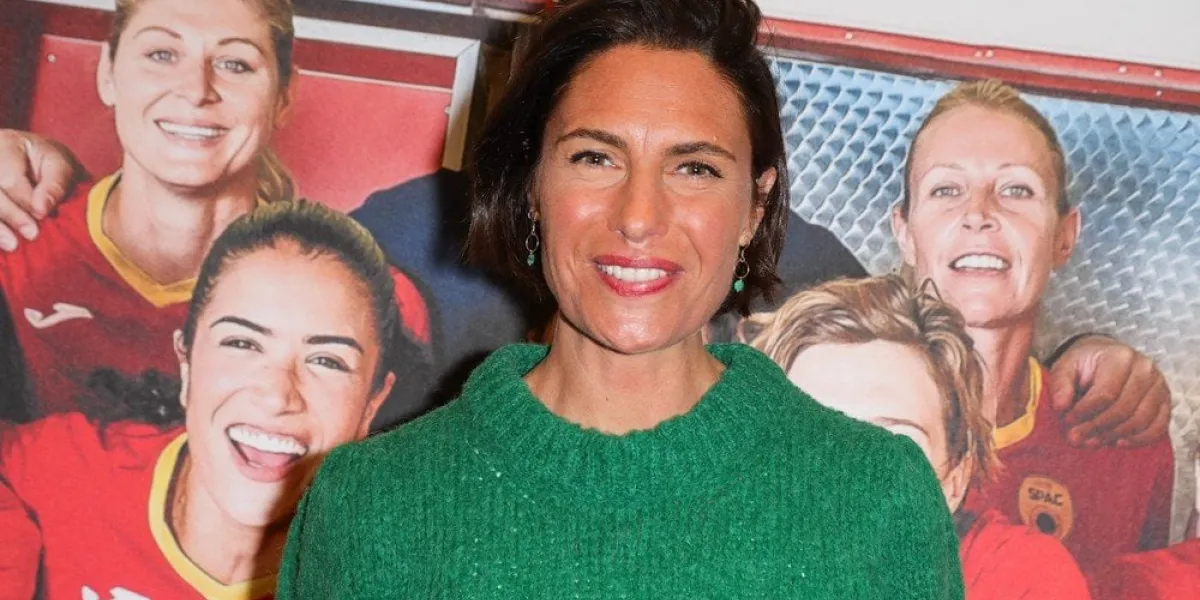 alessandra sublet attending une belle equipe premiere head at elysees biarritz in paris, france on december 3, 2019 photo by david boyer abacapresscom , 711635 025 paris france