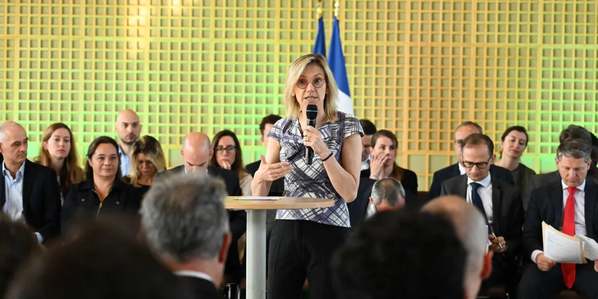 decarbonization roadmap presentation - paris