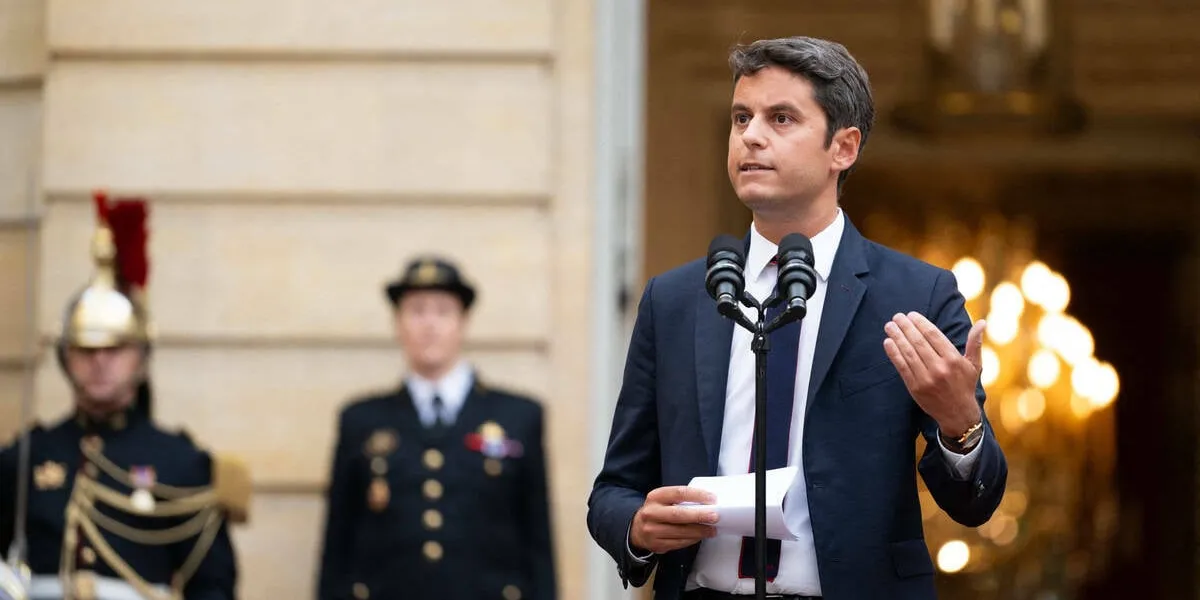 cérémonie de passation de pouvoirs à l'hôtel de matignon - paris