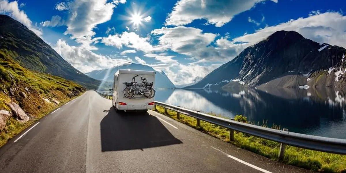 caravan car travels on the highway